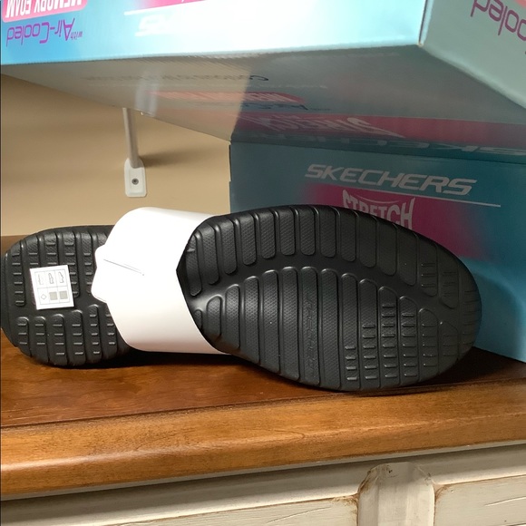 Women’s Skechers Ultra Flex 2.0 - Flash Illusion. Color black. - Picture 8 of 9